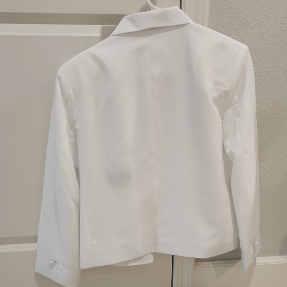 Chic White Women's Blazer - Picture 4 of 8